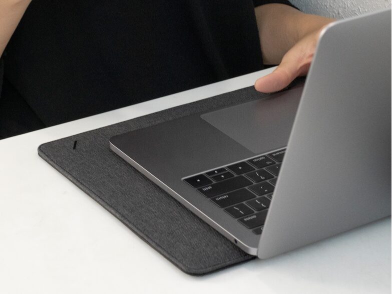 Native Union STOW Slim, Sleeve für MacBook Pro/Air 13", grau