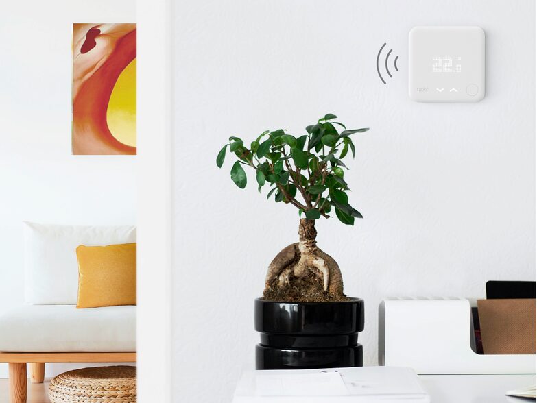 tado° Smartes Funk-Thermostat Starter Kit V3+, HomeKit, inkl. Bridge, weiß