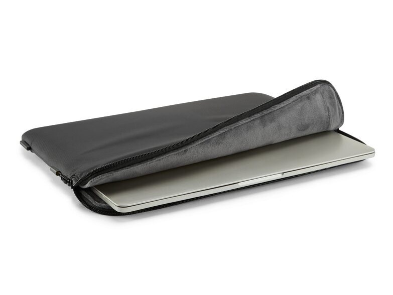 Pipetto Ultra Lite, Schutzhülle für MacBook Pro 15"/16", schwarz