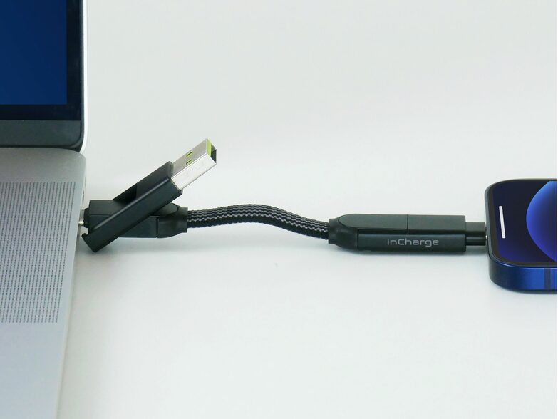 Rolling Square inCharge X, Ladekabel, USB-A,C/ Mikro-USB/ Lightning, schwarz